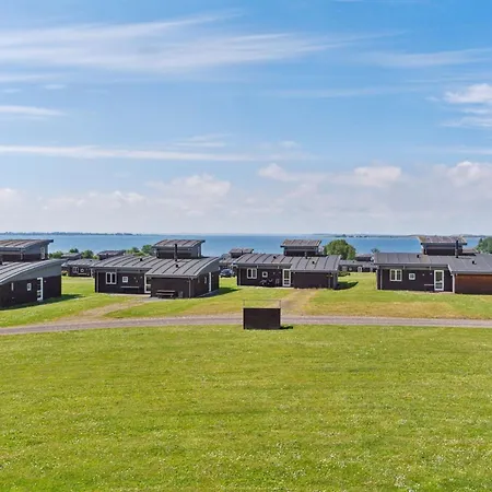 Holiday home Gudbrand - 500m From The Sea By Interhome *