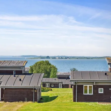 Holiday home Gudbrand - 500m From The Sea By Interhome *